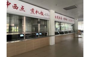 博时特双屏挂式脸卡码消费机应用案例：韶关学院6个食堂团餐机项目