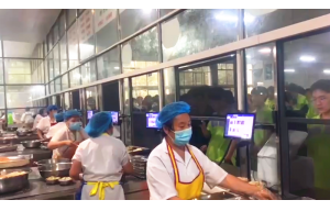 博时特分屏挂式支付宝刷脸机案例：四川一中学食堂项目