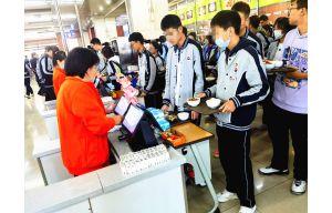 博时特团餐双屏刷脸收银机：吉林市中小学食堂项目
